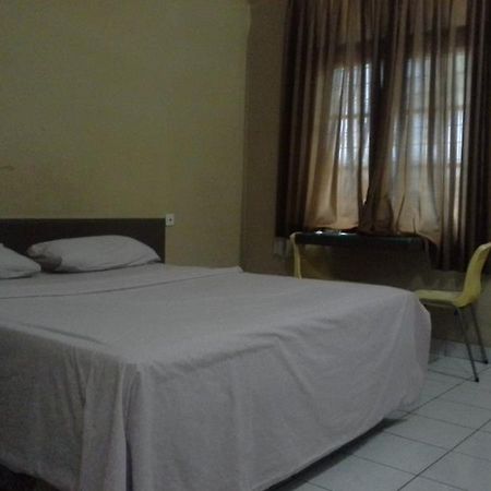 Hotel Sriwijaya Бандунг Екстериор снимка